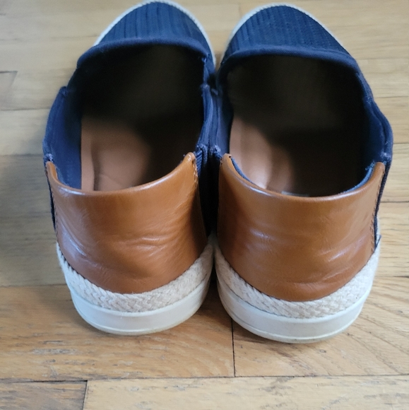 Steve Madden Blue & Brown Slip on Shoes - Picture 3 of 5